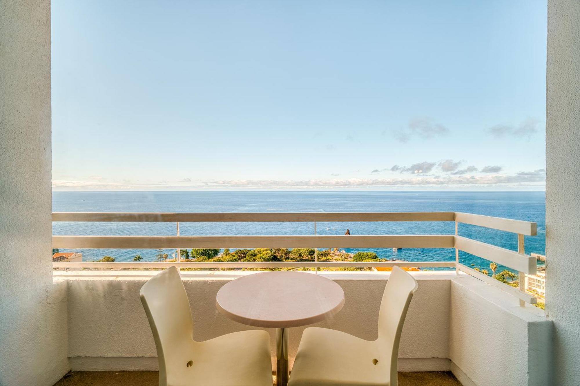 Standard Double or Twin Room Sea View