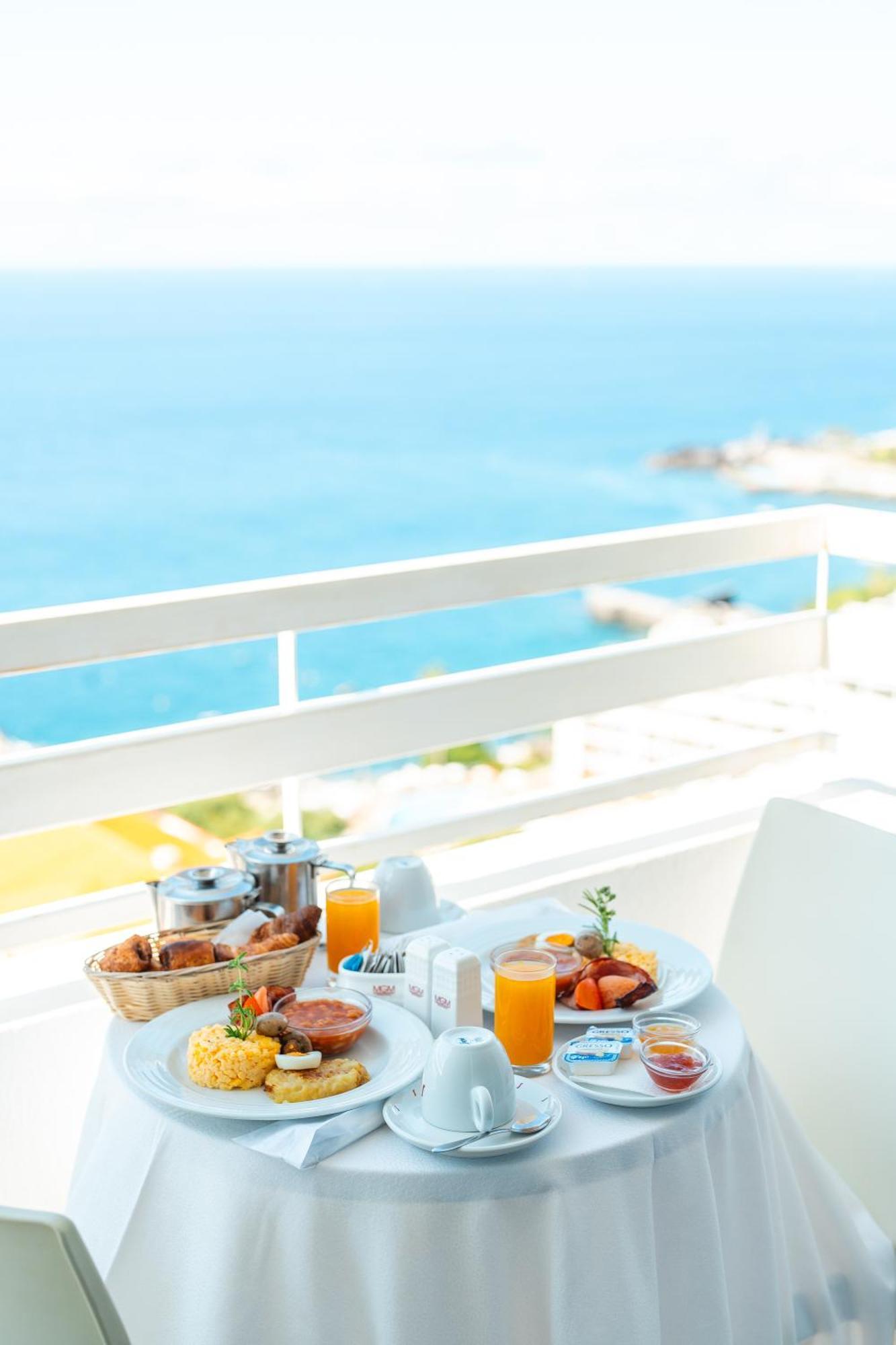 Standard Double or Twin Room Sea View