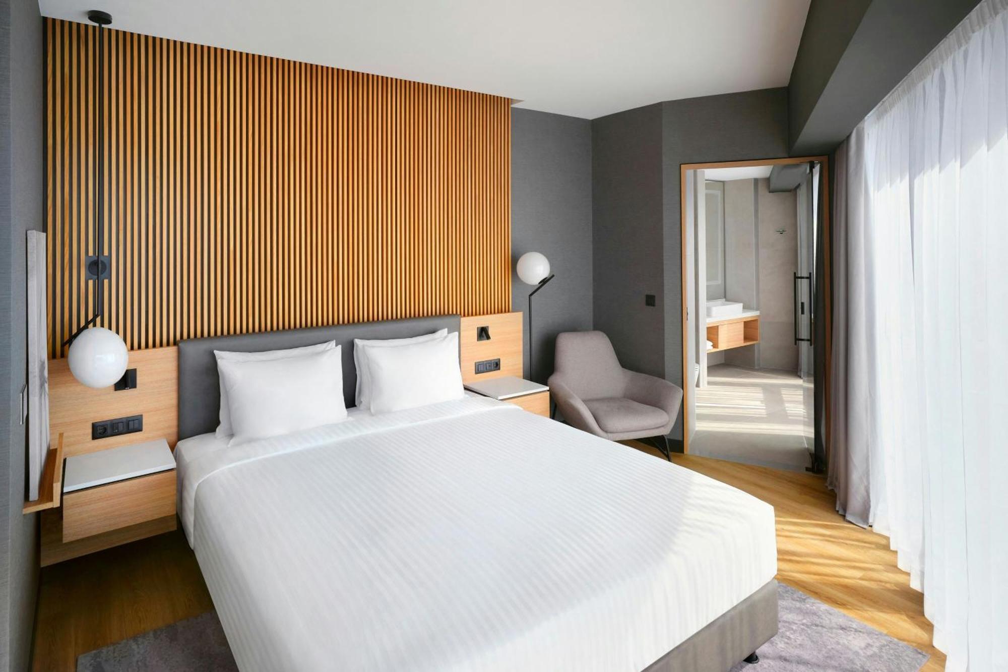 Standard King Room Sea View