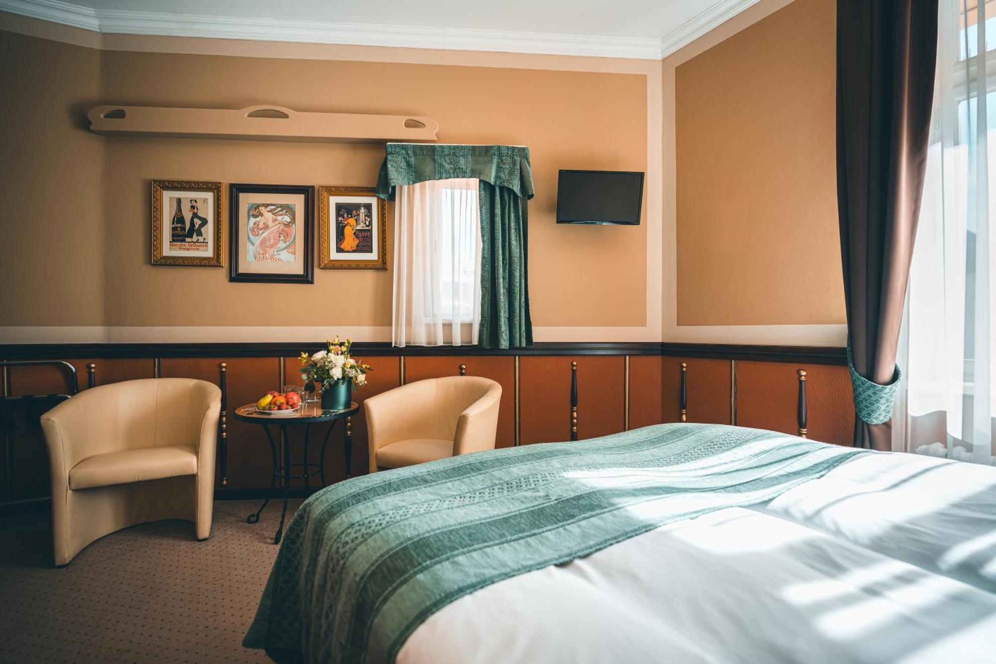 Classic Double or Twin Room