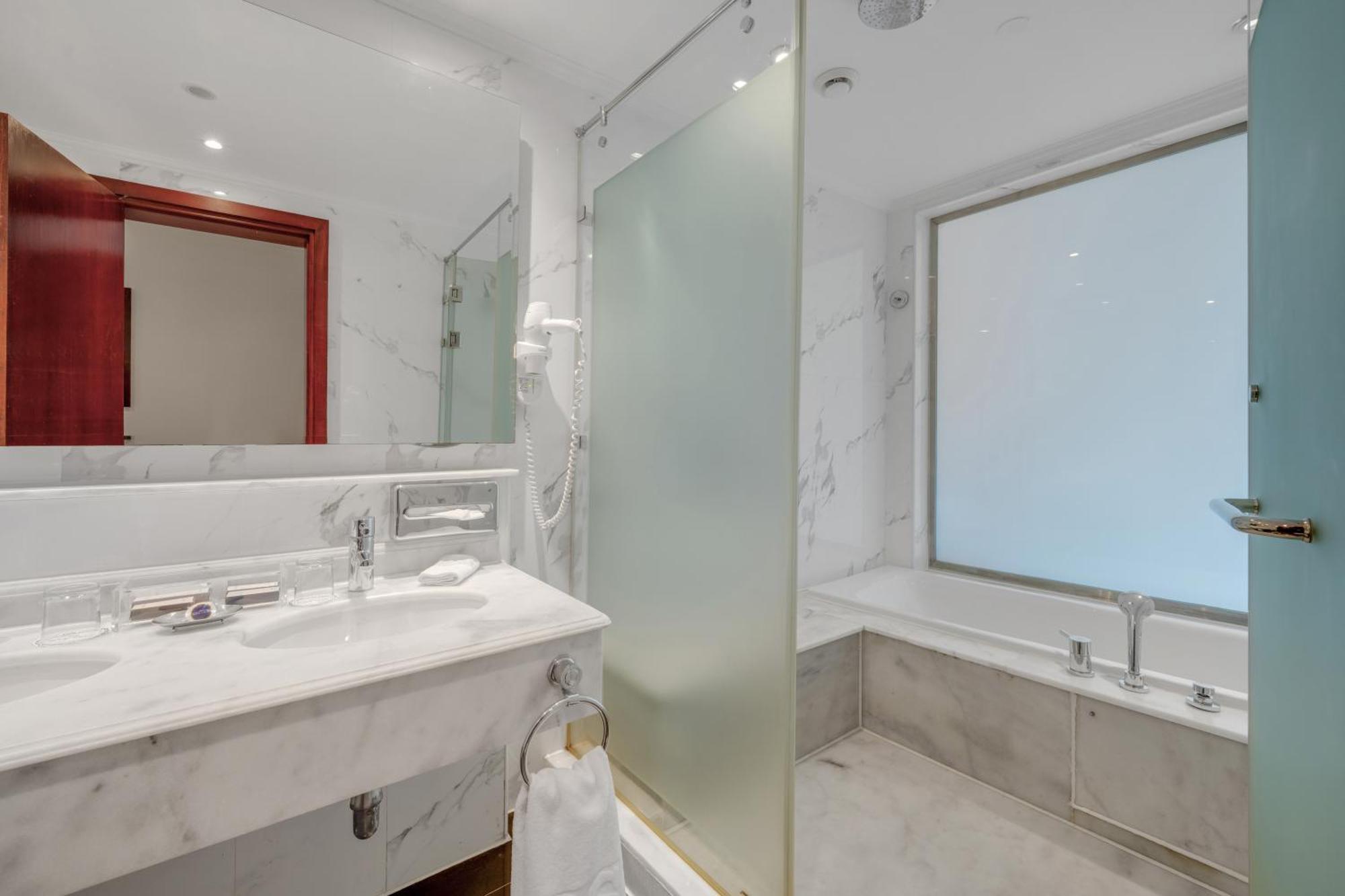Royal Savoy Two-Bedrooms Suite Adults Only