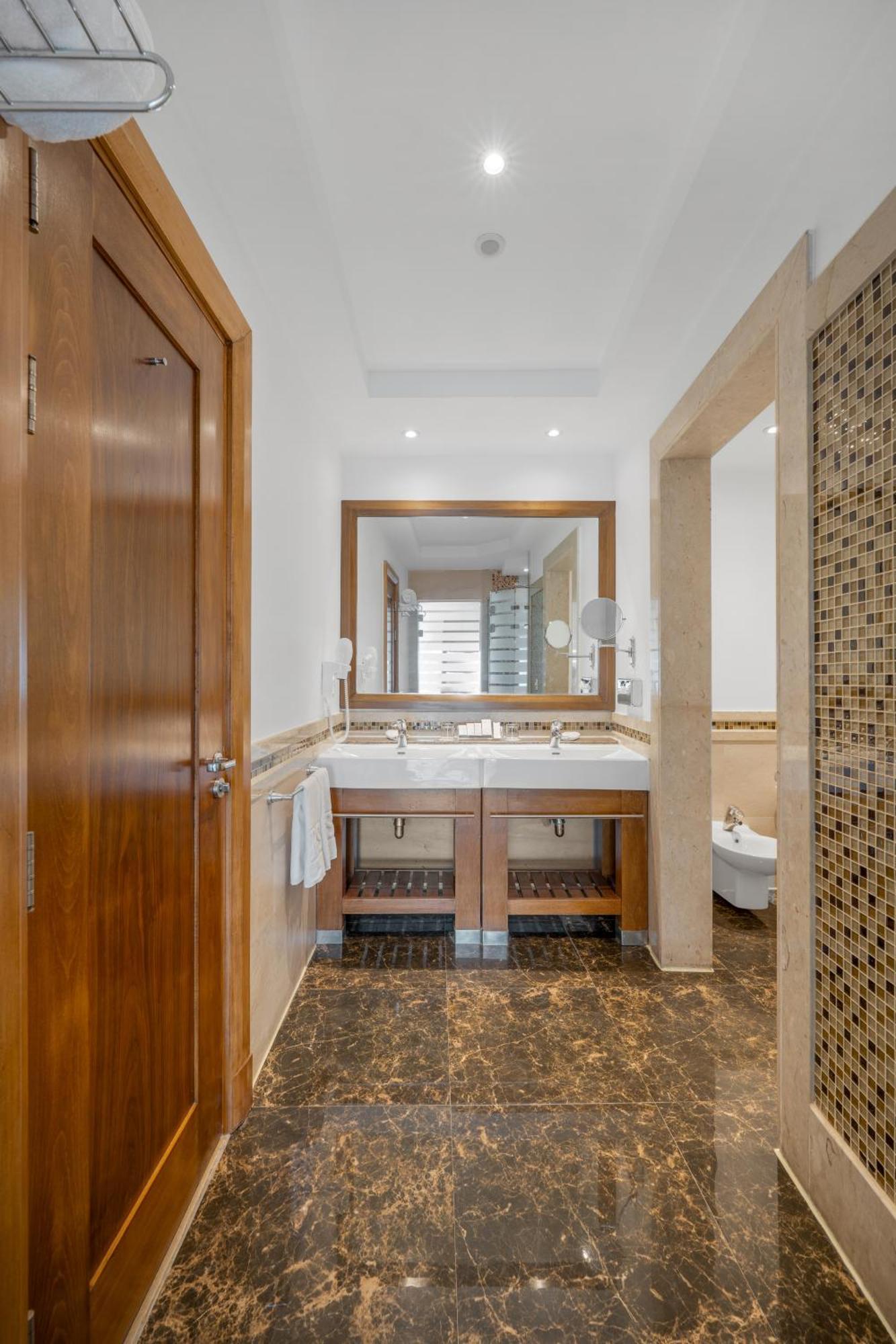 Royal Savoy Junior Suite Jacuzzi Adults Only