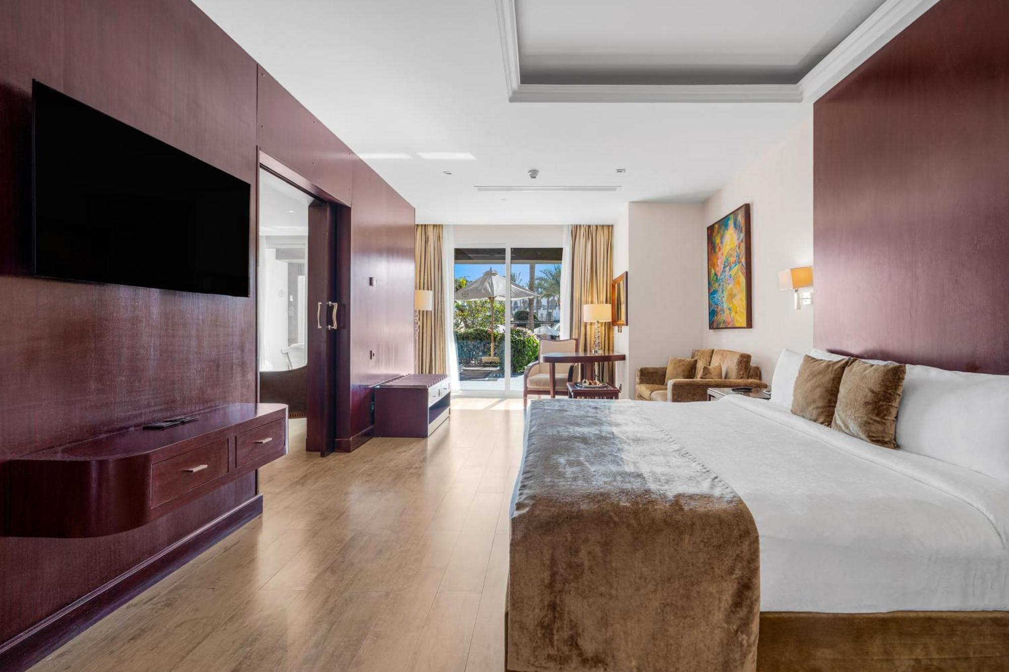 Royal Savoy Suite Adults Only