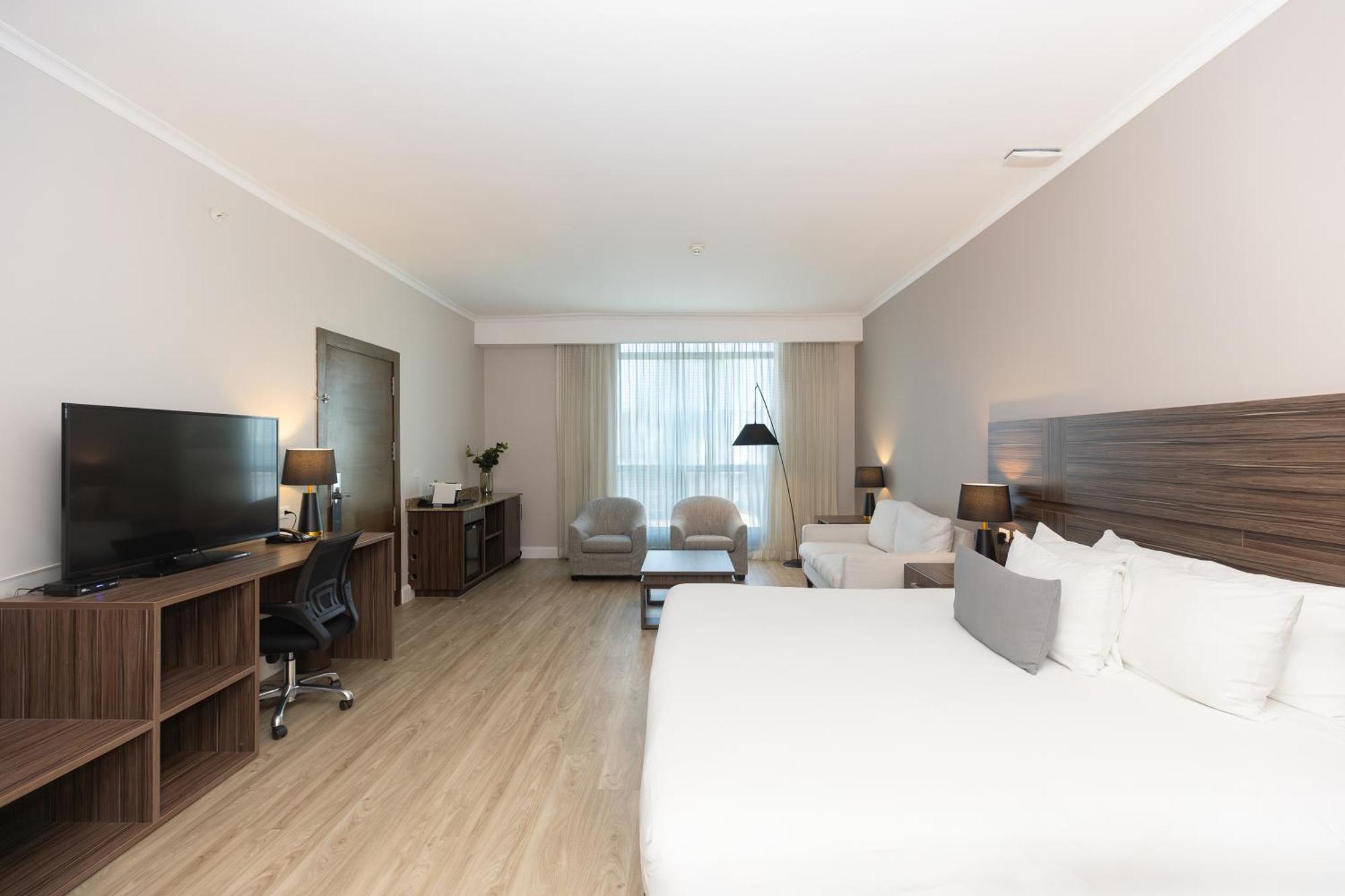 Executive Room Queen Bed