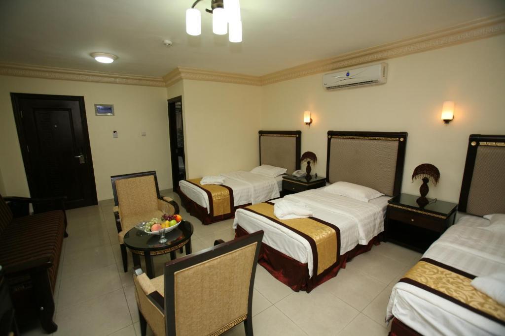 Triple Room