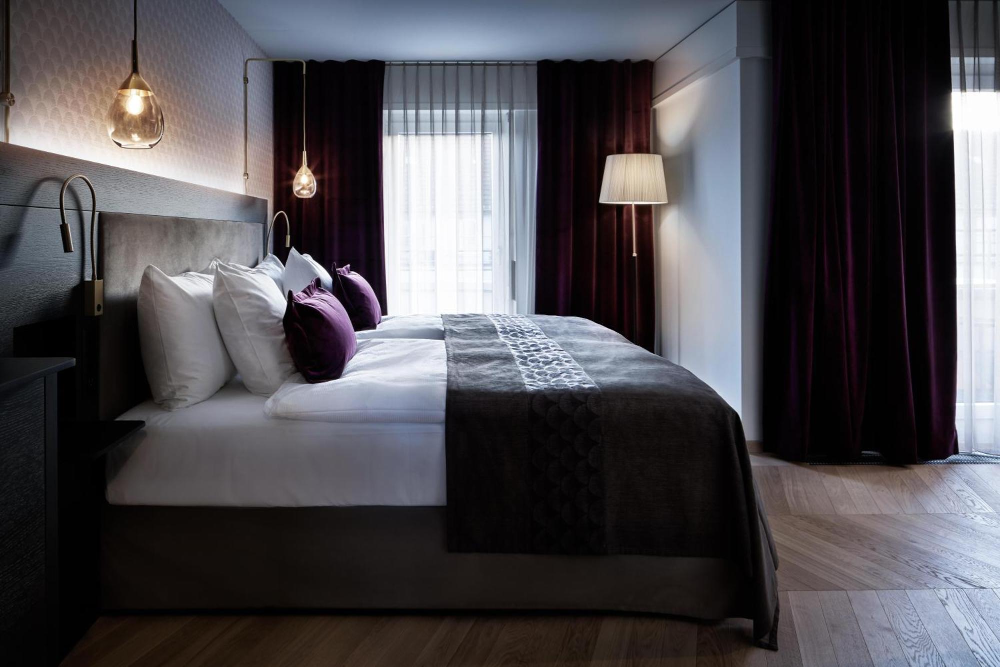 Standard King Room Street Side