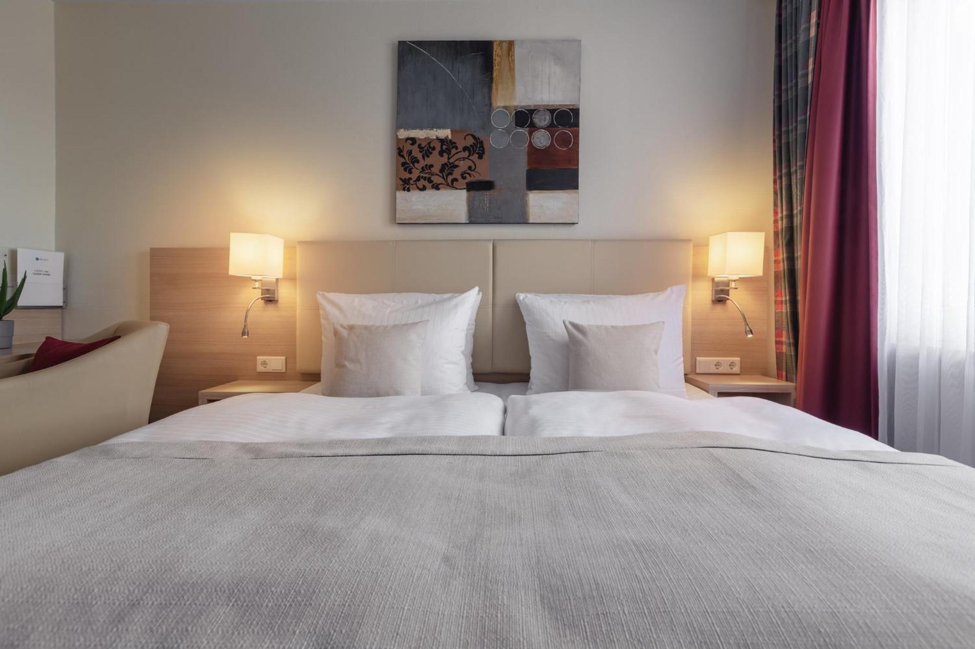 Standard Room,1742573534:JPEG