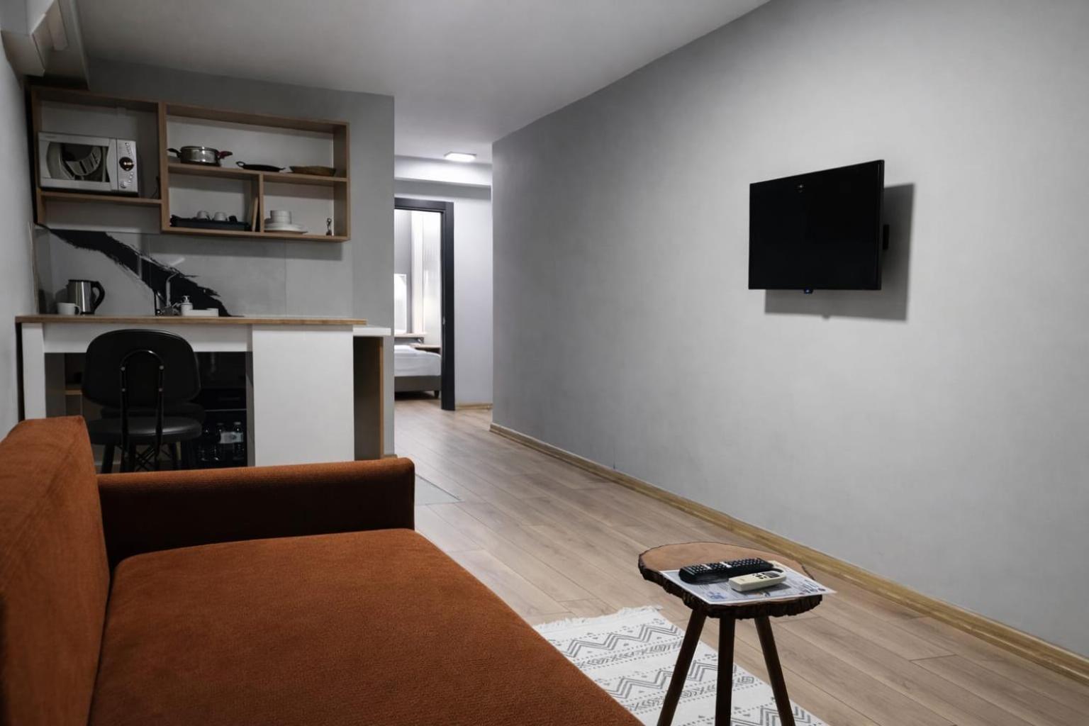 Queen Suite