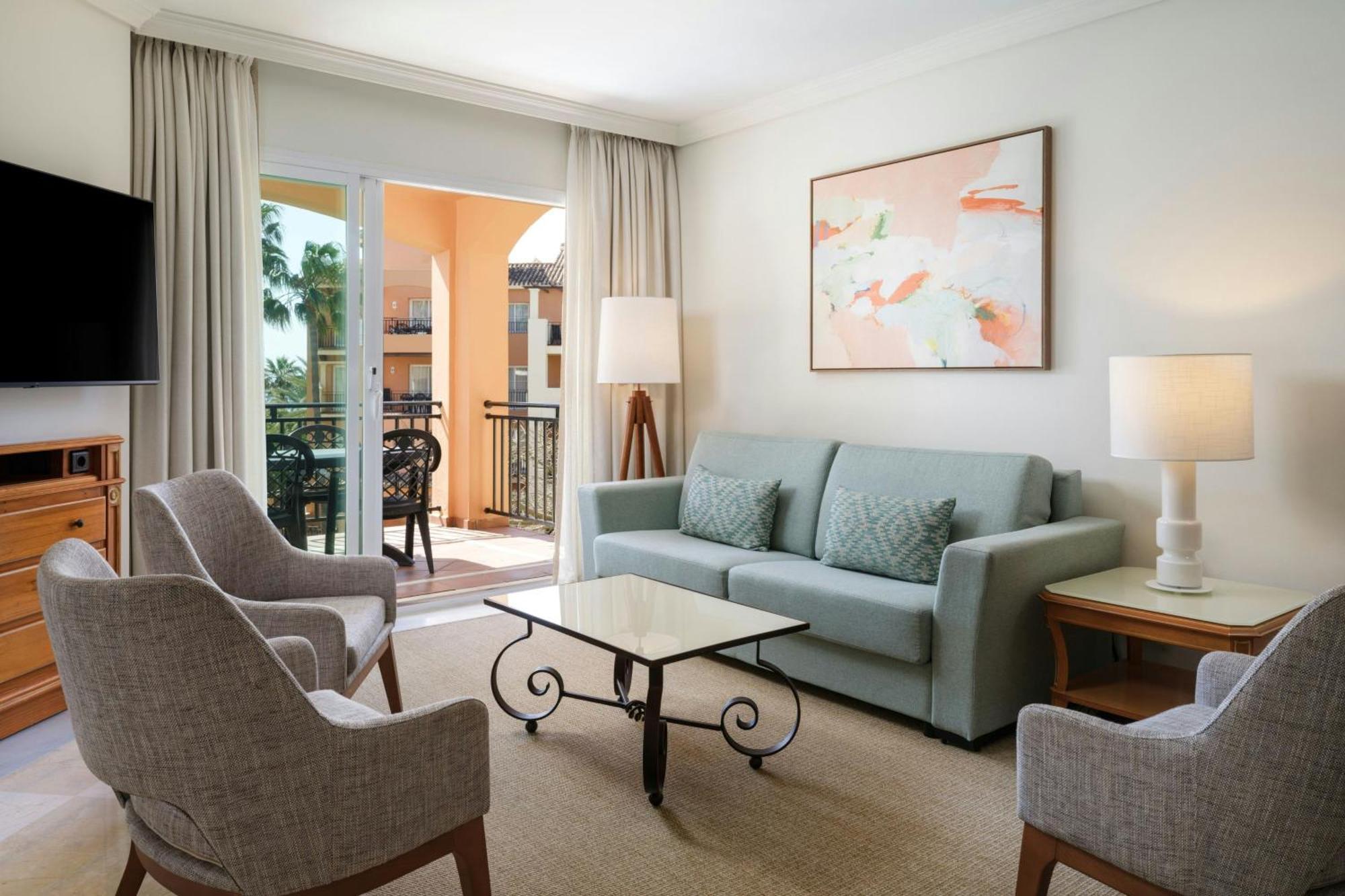 Apartamento de 3 dormitorios con balcón