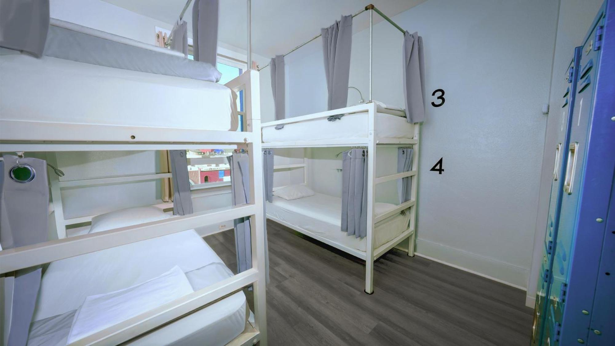 Bed 4-Bed Mixed Dorm