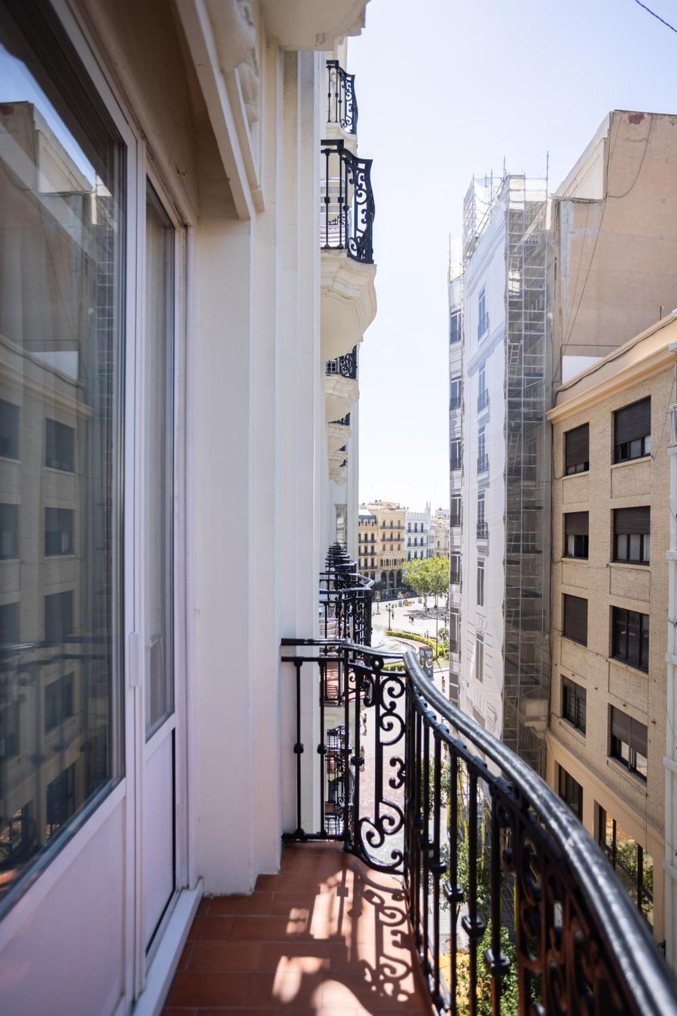 Superior Room View to the Pedestrian Street