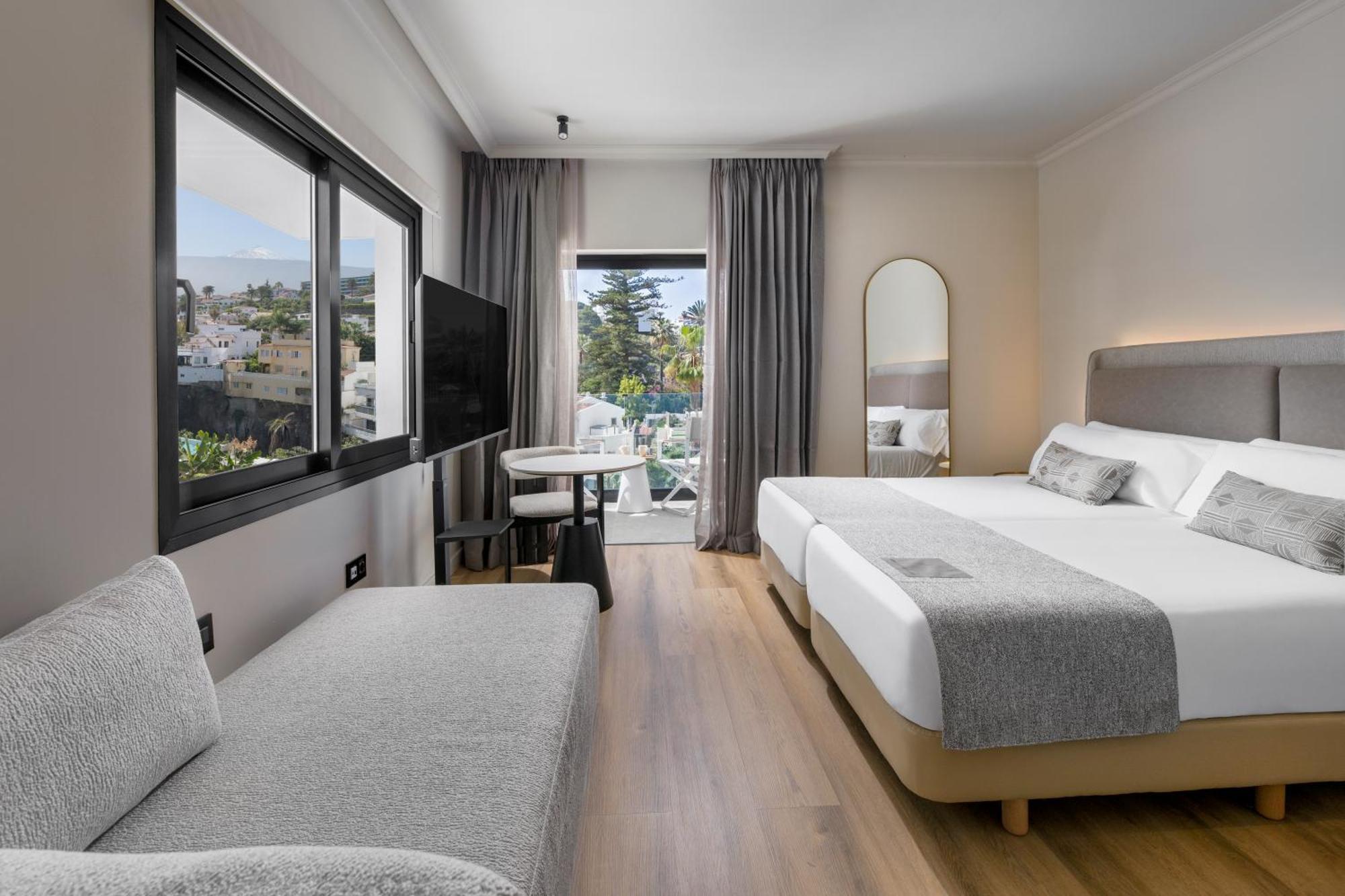 Quarto Twin Superior com Vista Mar