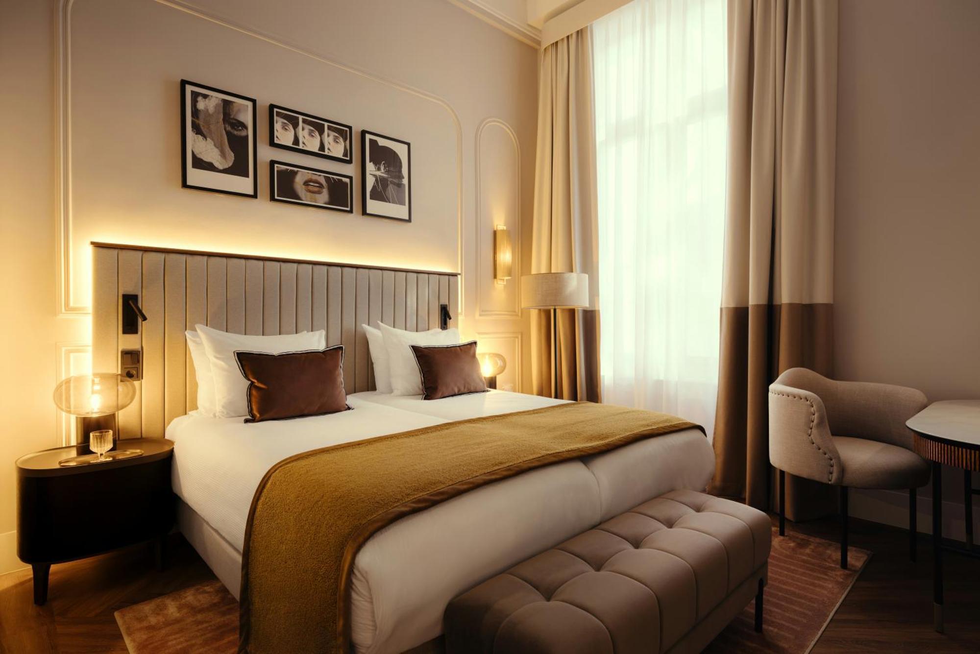 Superior Room 1 Twin Bed