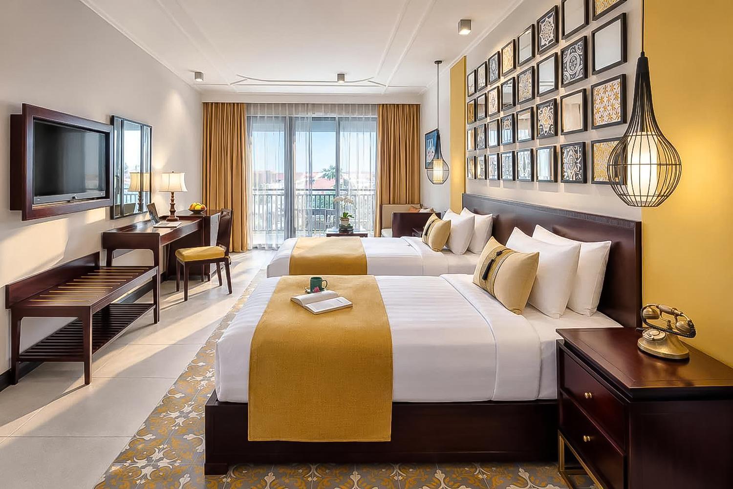 Little Suite