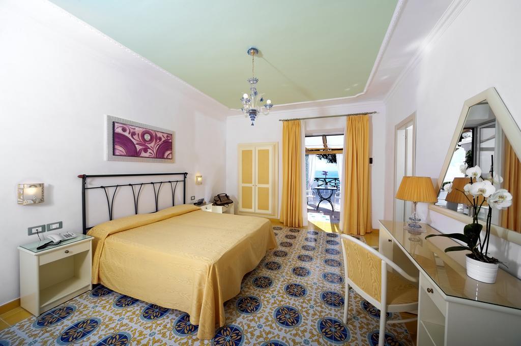 Superior Double or Twin Room Sea View