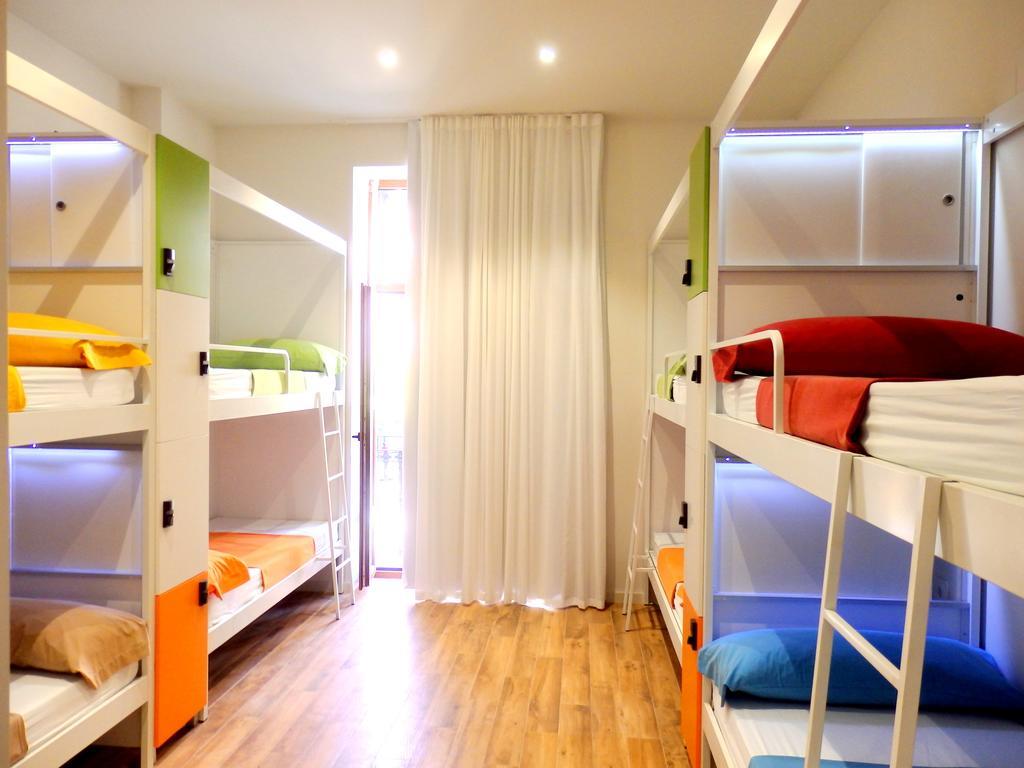 Bed 10-Bed Mixed Dormitory Room