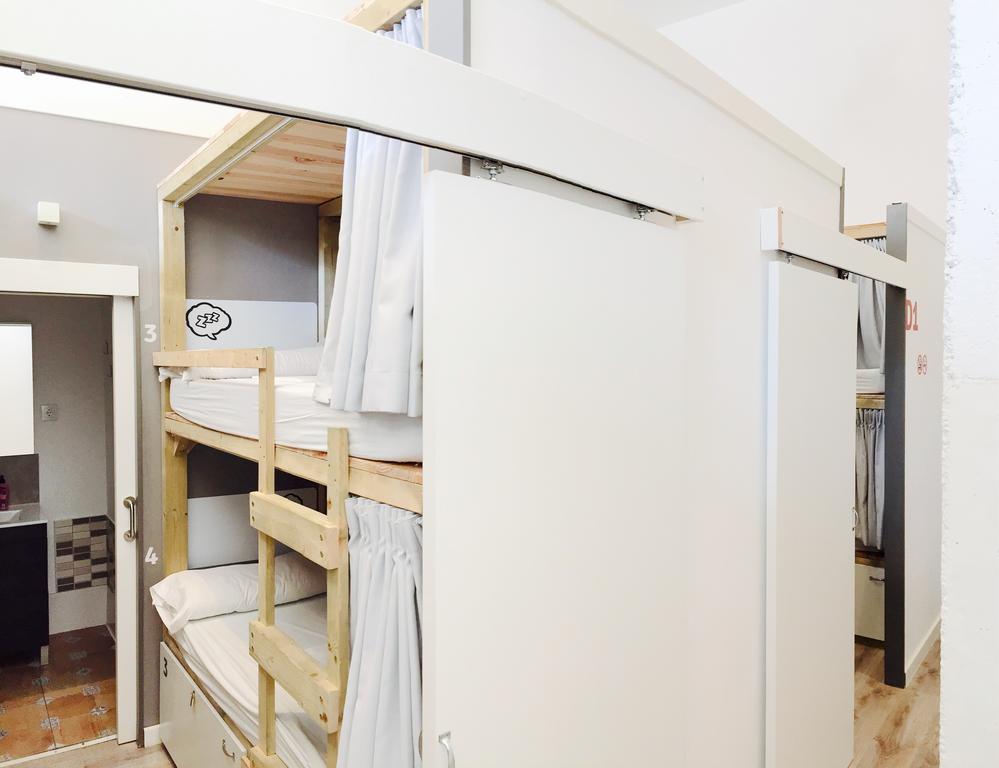Posto Letto in Dormitorio Misto da 4 Letti con Bagno Privato