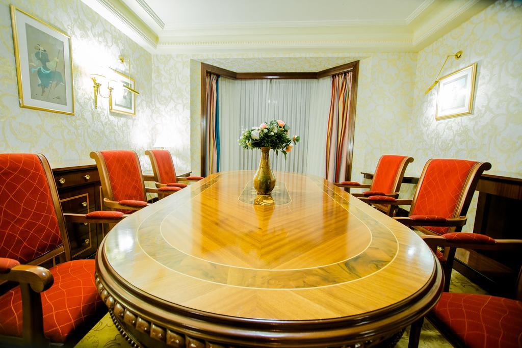 Presidential Suite