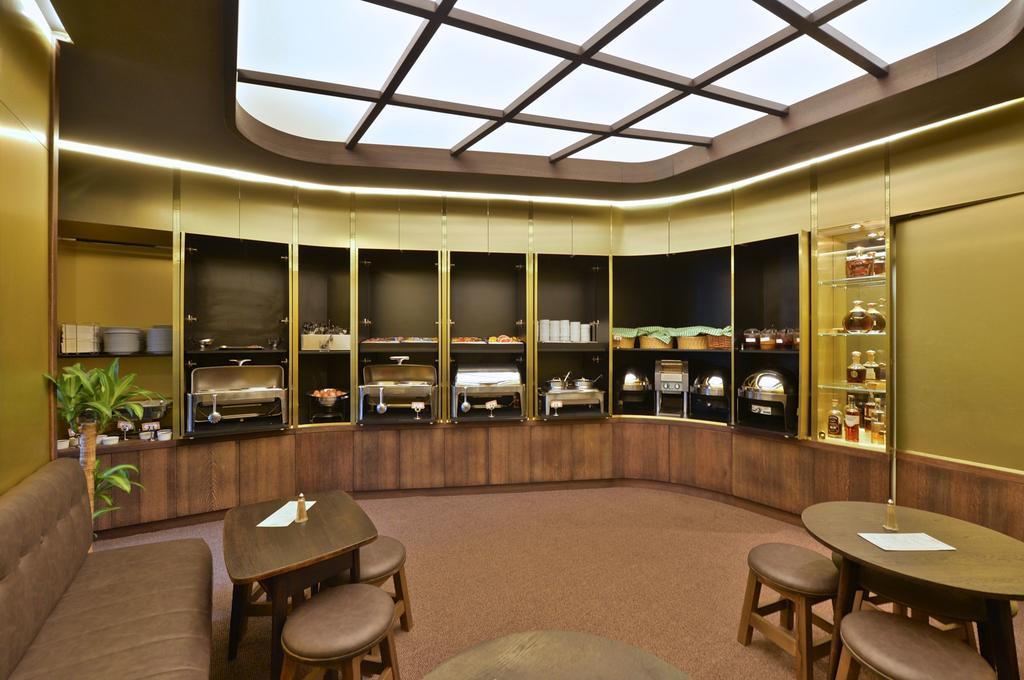 Classic Single Room