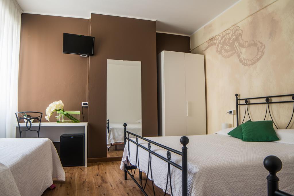 Quadruple Room,407939397:JPEG