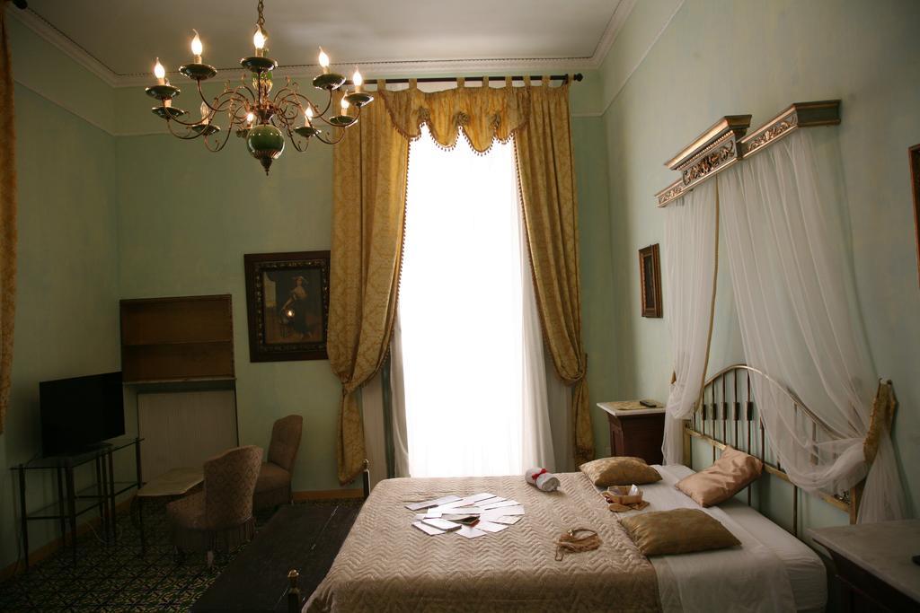Deluxe Double or Twin Room City View