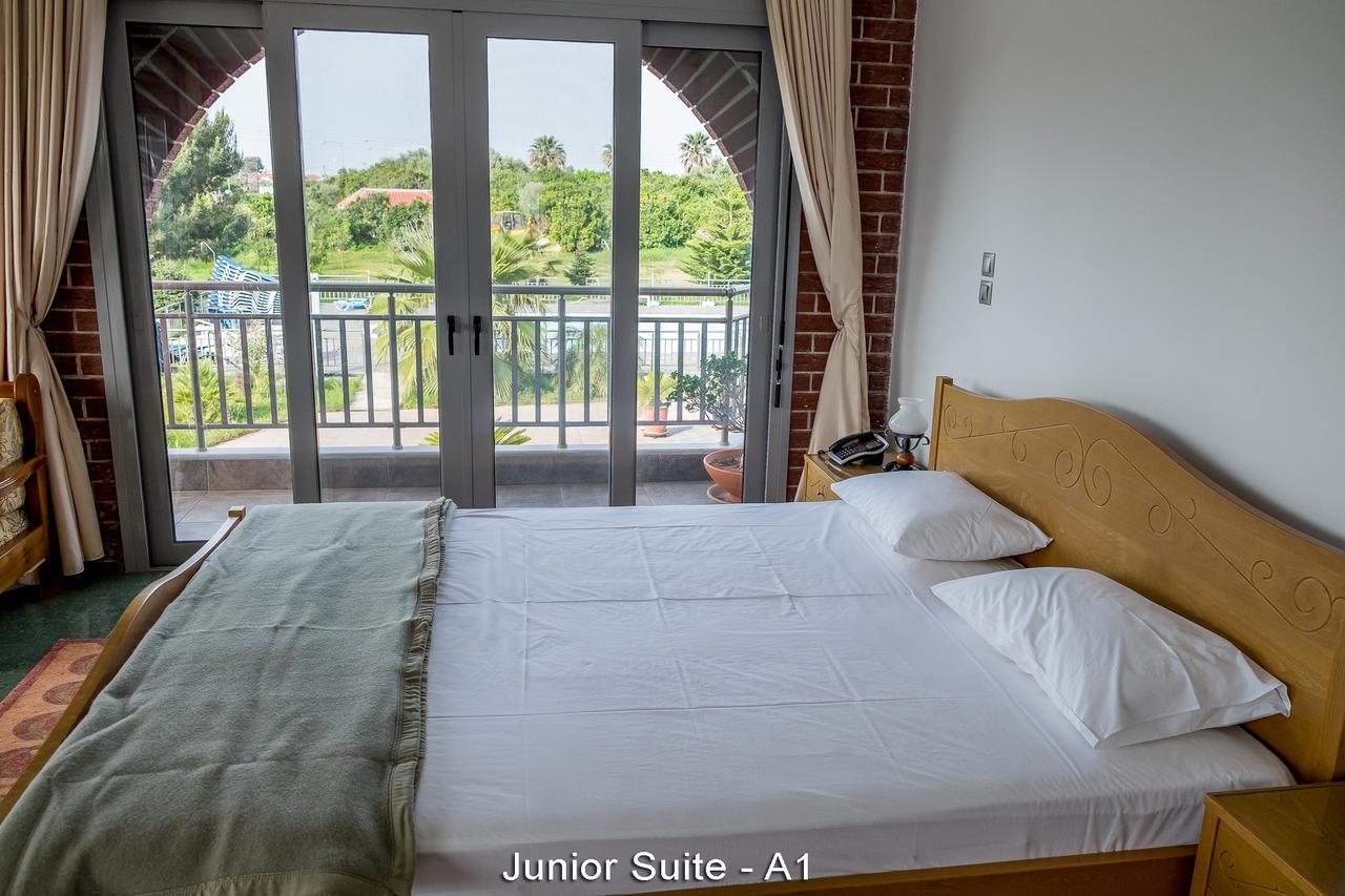 Junior Suite Pool View
