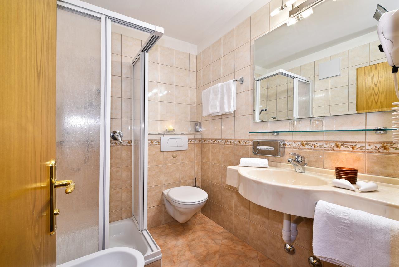 Double Room Mountain View