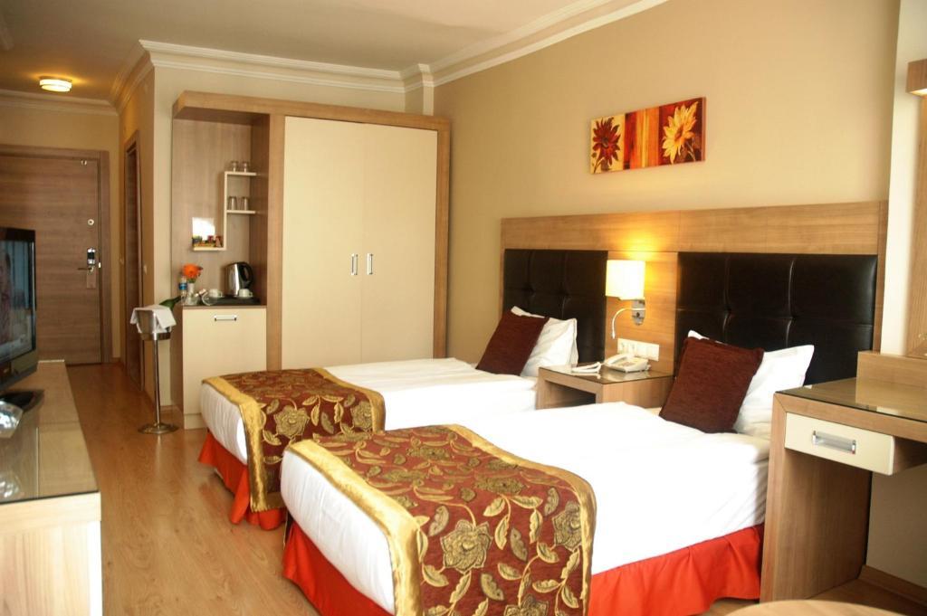 Superior Double or Twin Room,75322385:JPEG