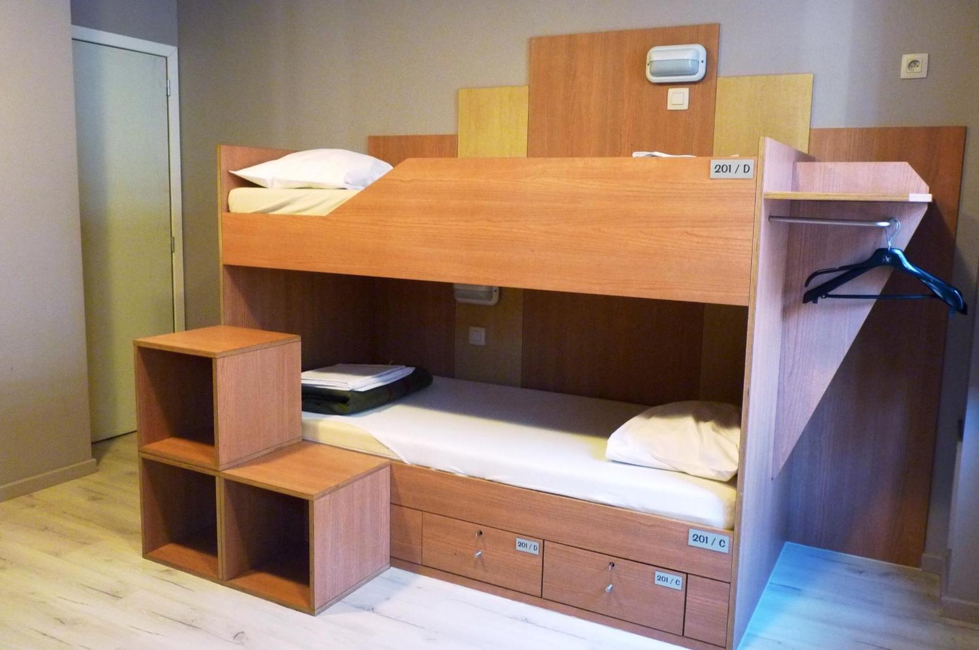 Bed 4-Bed Female Dormitory Room