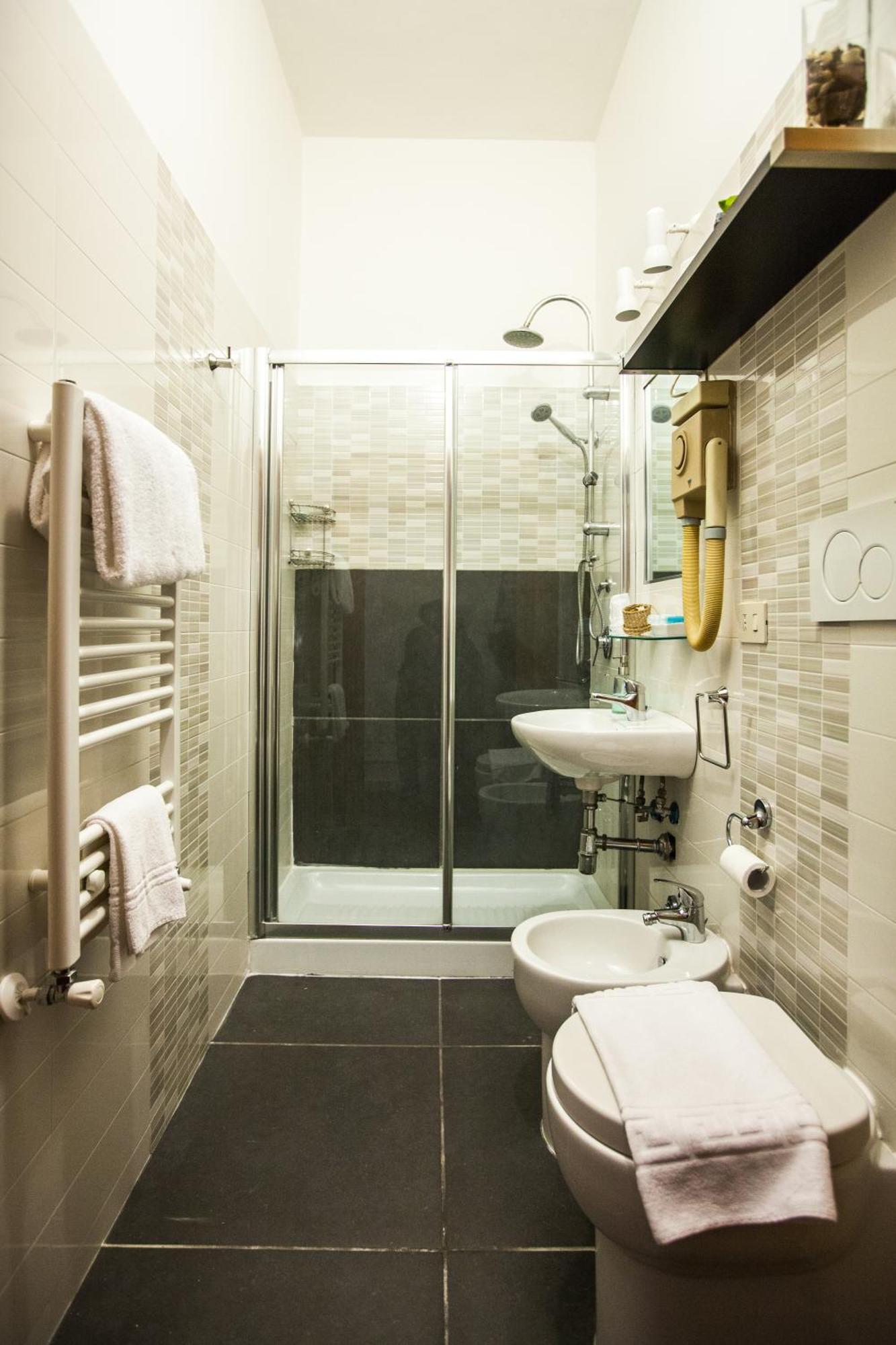 Double Room Private Bathroom