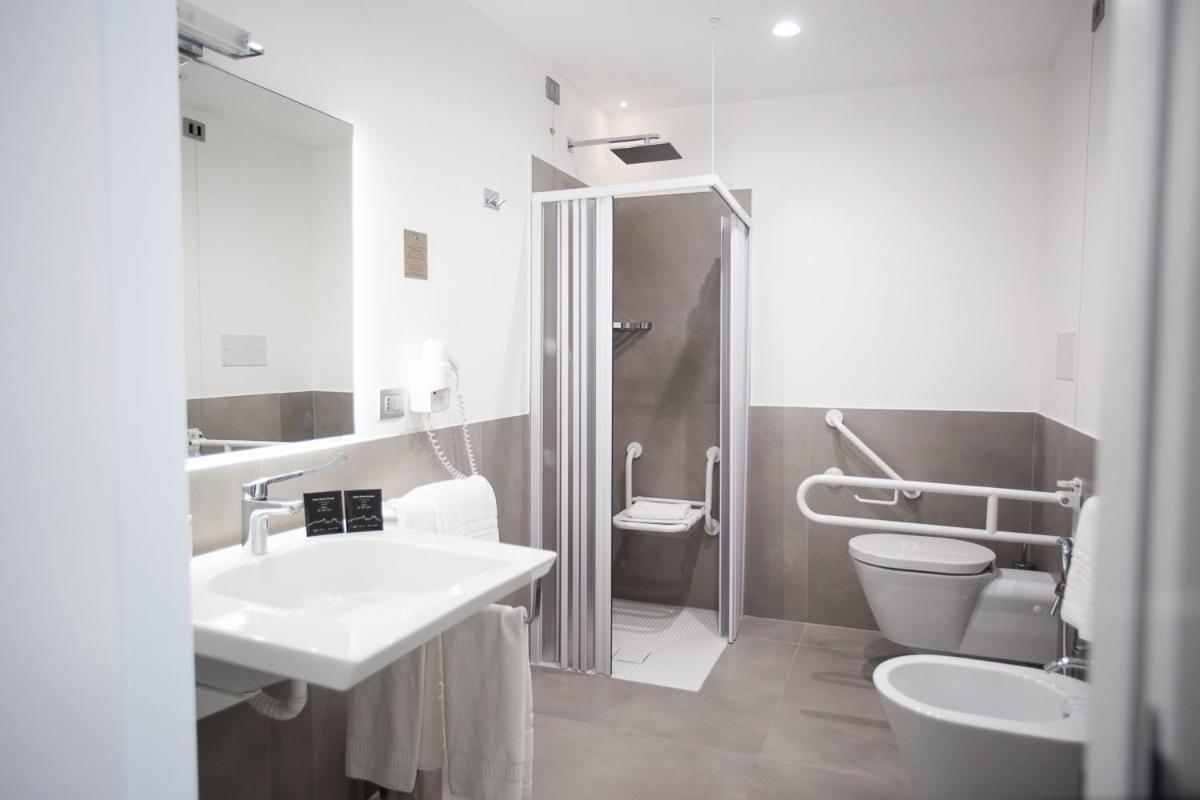 Double or Twin Room Disability Access View