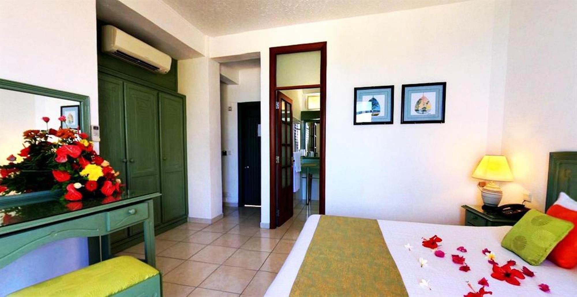 Garden View Room