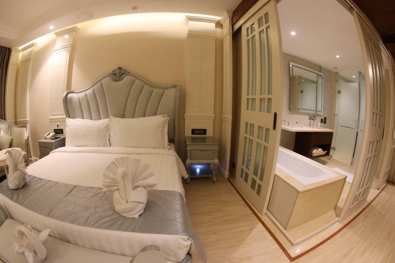 King Suite