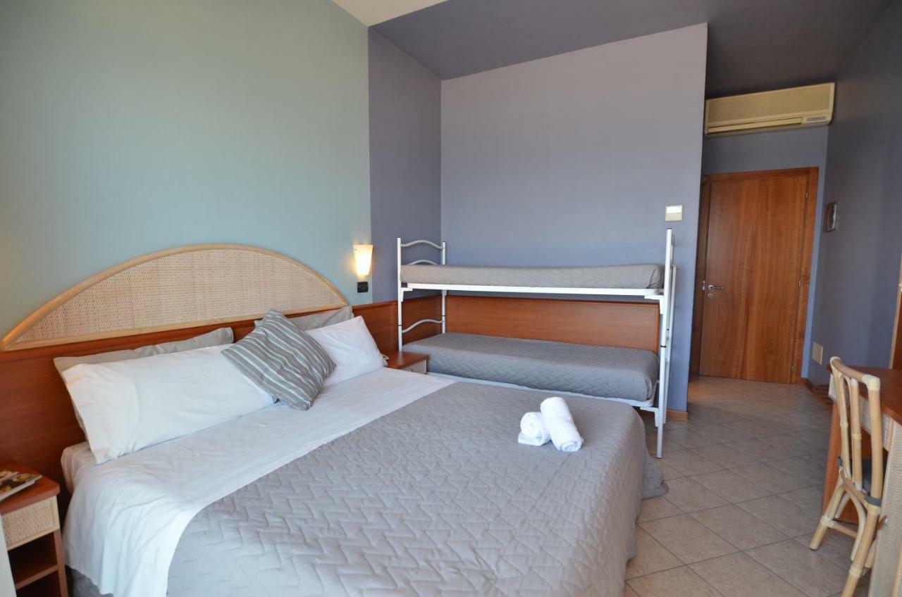 Classic Quadruple Room
