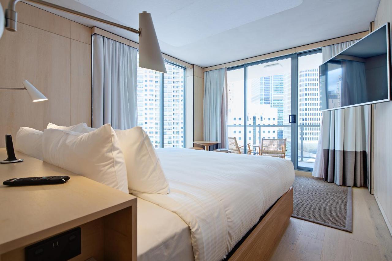Sky Room Bath