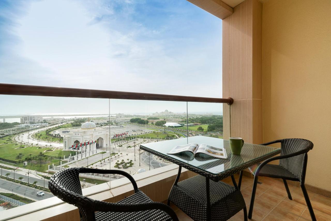 Guest Room Kitchenette Balcony