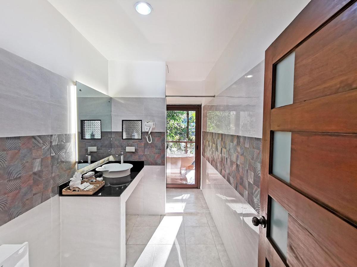 King Room Spa Bath