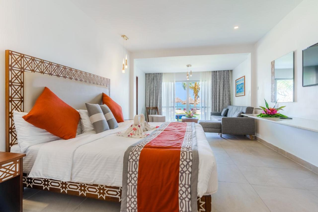 Ocean Front Deluxe