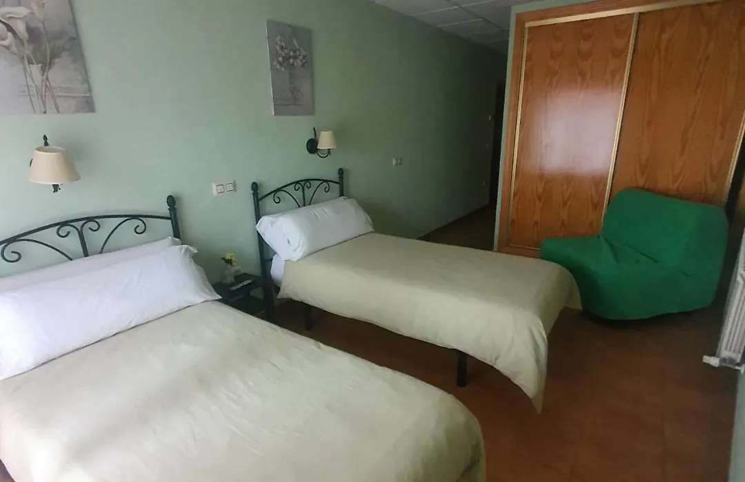 Hostal La Cigüeña-1