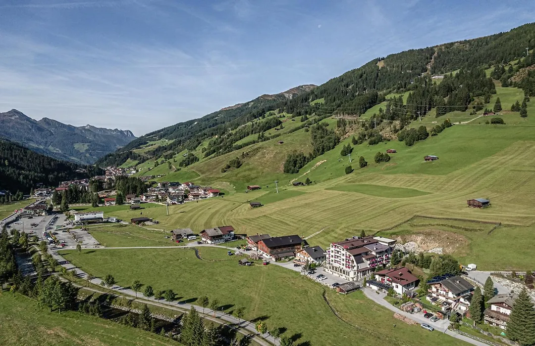 Wohlfuehlhotel Innertalerhof-1