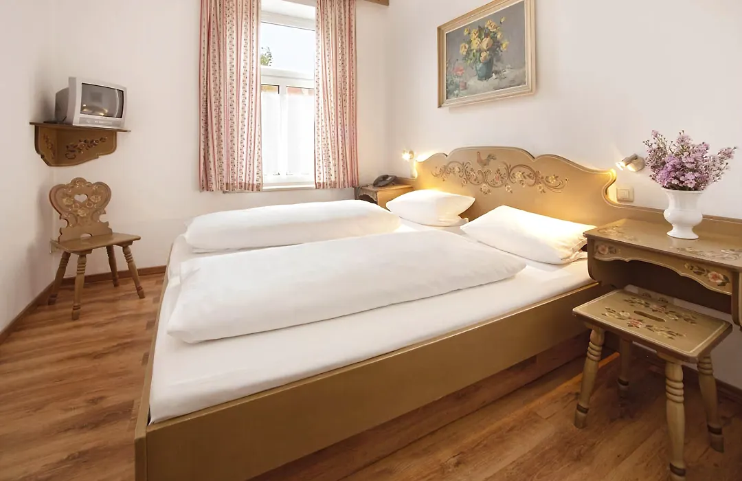 Hotel Hahn-1