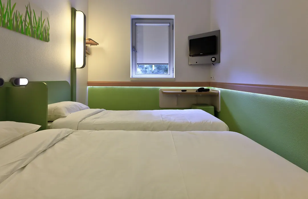 Hotel Ibis Budget Porto Gaia-1