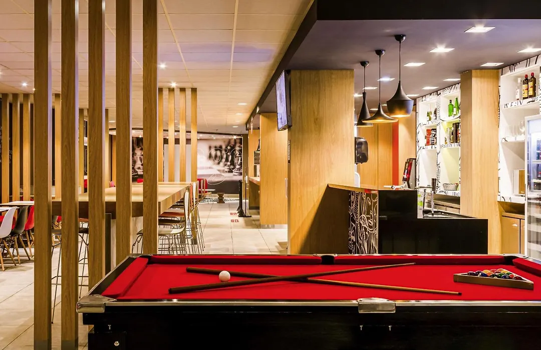 Ibis Marilia-1