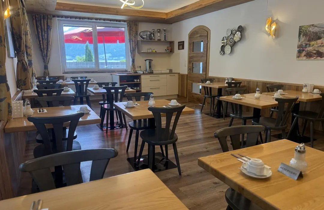 Hotel Seerose Garni Wolfgangsee-1