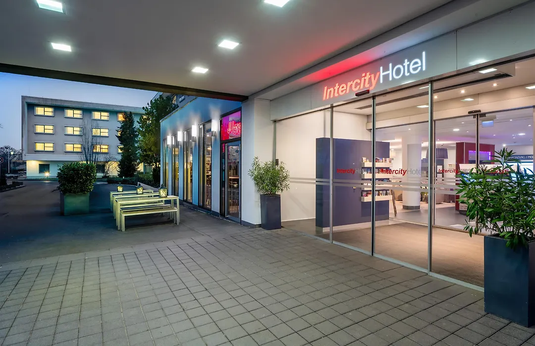 IntercityHotel Frankfurt Airport-1