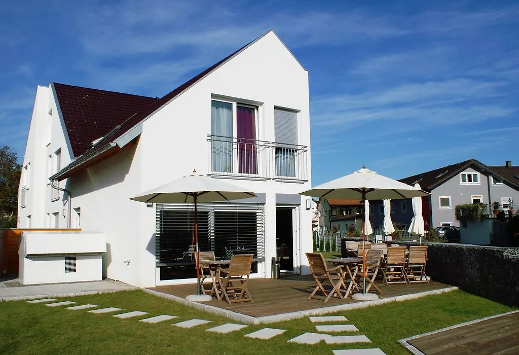 R&J Hotel-1