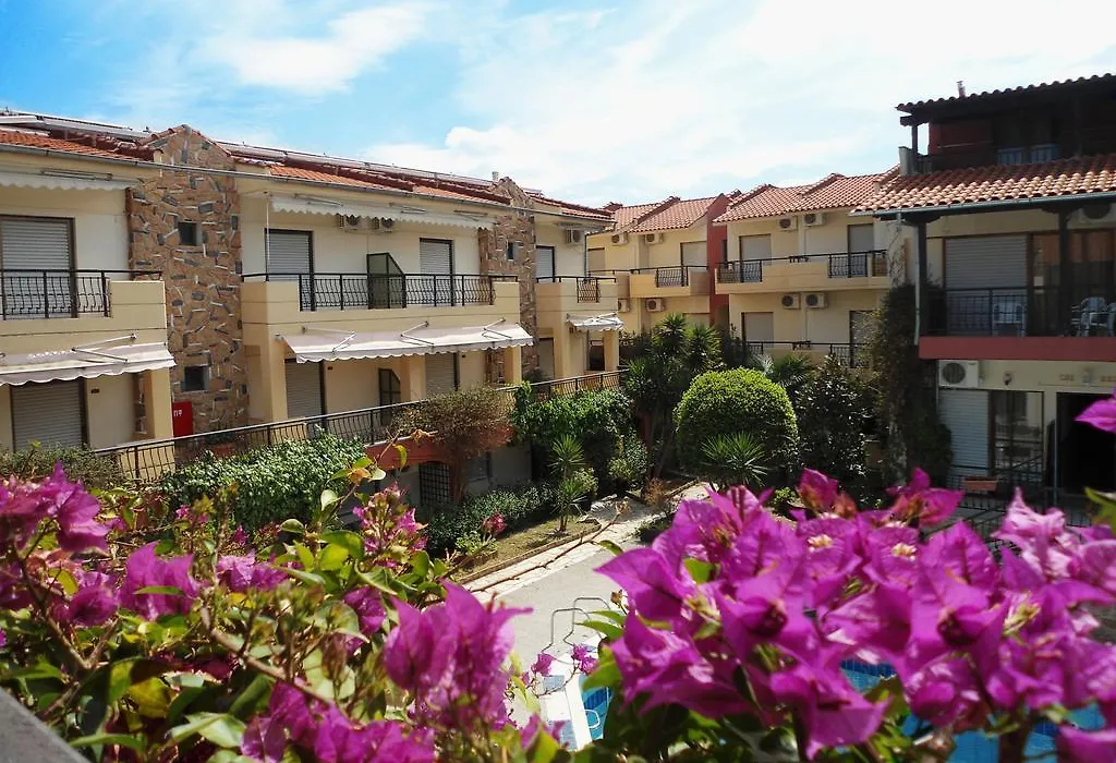 Pelli Hotel-1