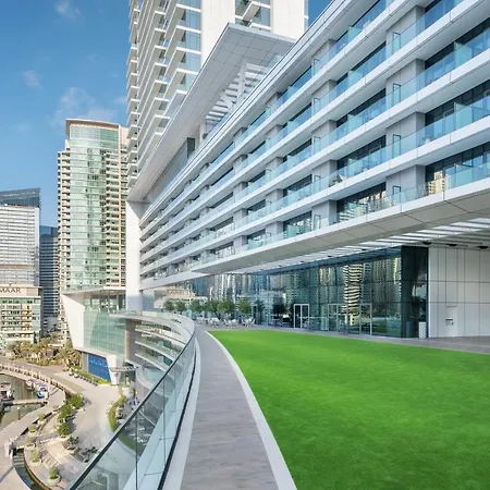 Vida Dubai Marina & Yacht Club-2