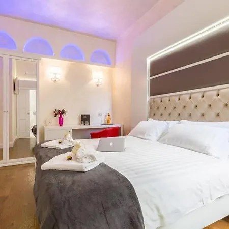 Piazza Venezia Luxury Suite-2