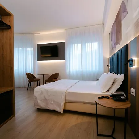 Hotel Everest-3